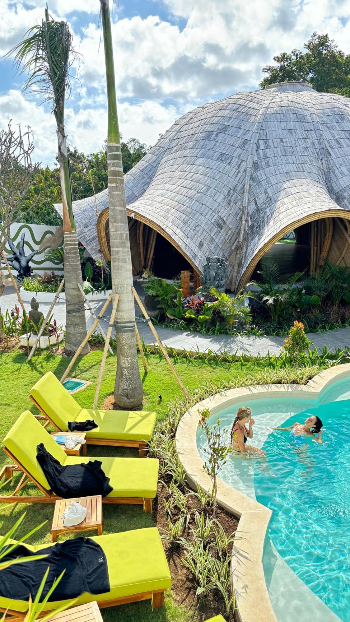 Mantra Wellness Center Hotel อูลูวาตู ภายนอก รูปภาพ