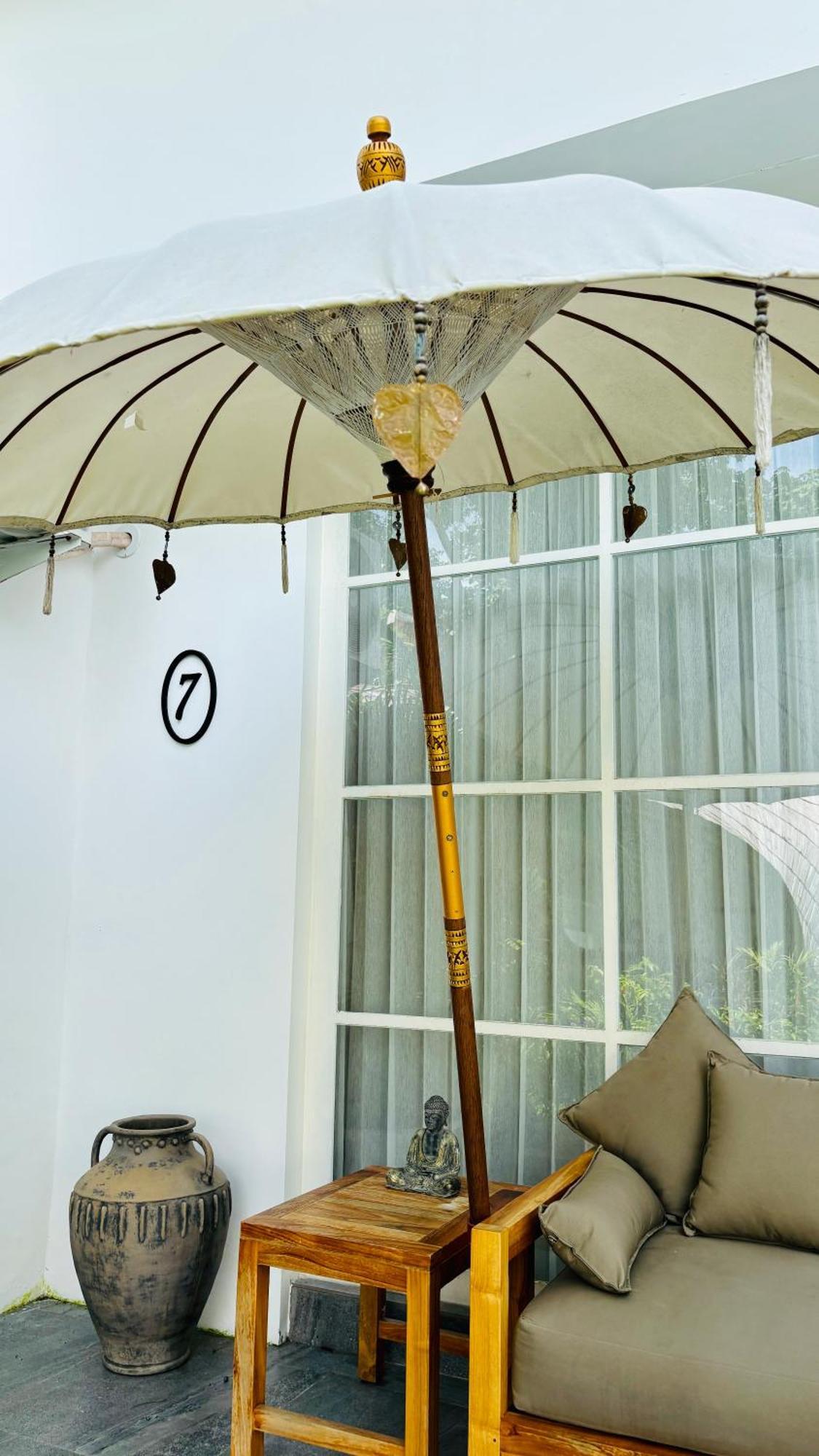 Mantra Wellness Center Hotel อูลูวาตู ภายนอก รูปภาพ
